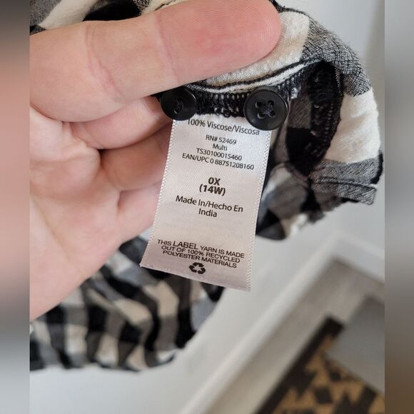 Black White Plaid Flannel Shirt Women's Button Front Terra & Sky Cabin Size 14W - Picture 10 of 10